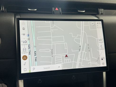 New 2024 Land Rover Discovery Sport S image 25