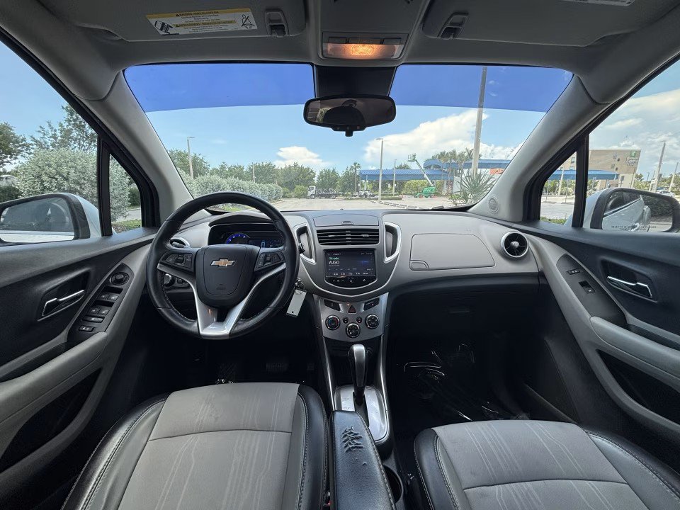 Used 2015 Chevrolet Trax LT w/ LT Plus Package FWD image 10
