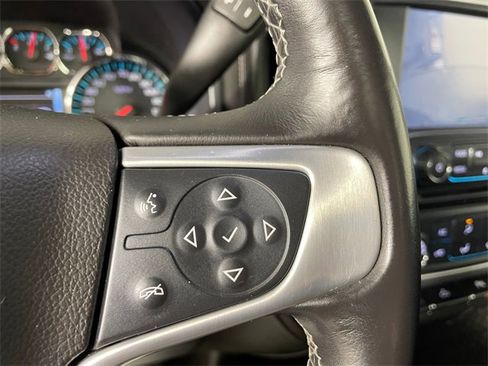 Used 2017 GMC Sierra 1500 SLE w/ Enhanced Driver Alert Package image 9