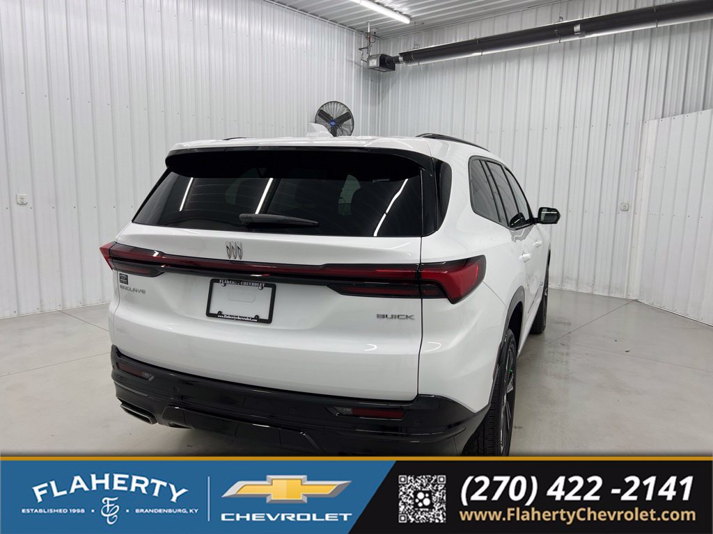 Used 2026 Buick Enclave Sport Touring FWD image 3