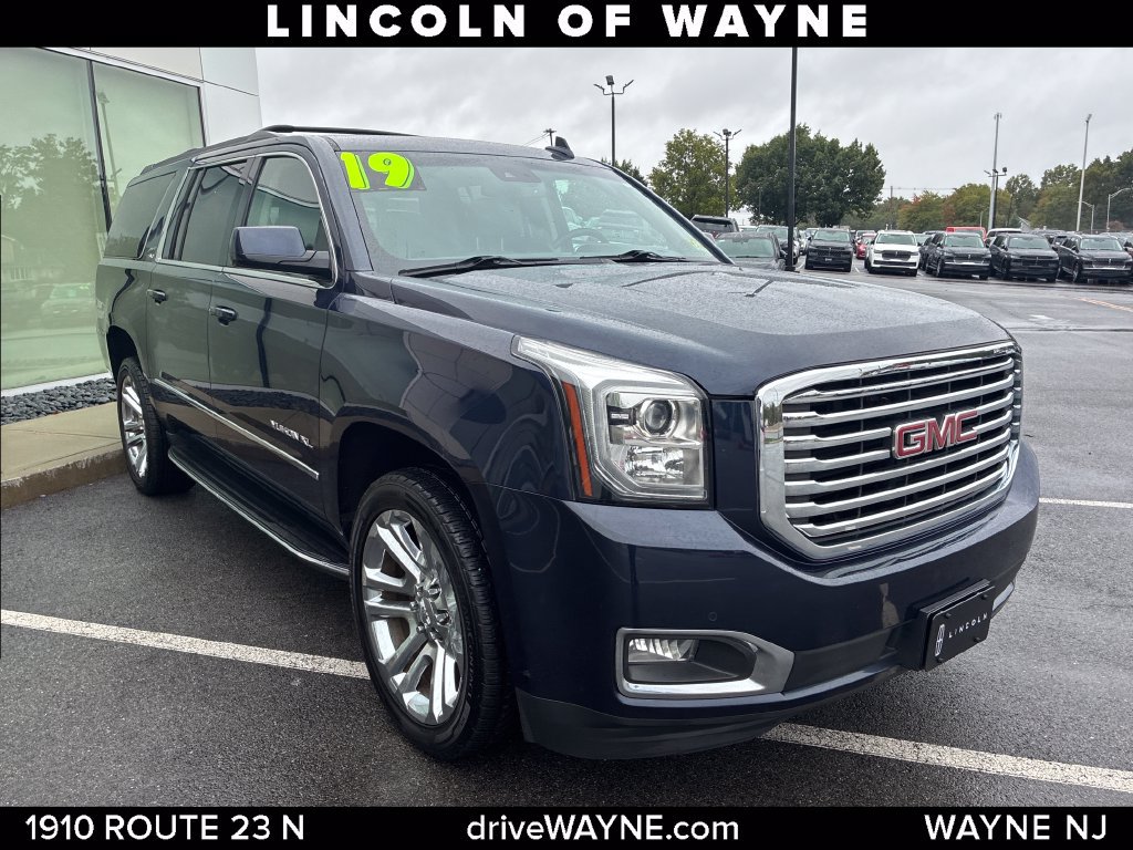 Used 2019 GMC Yukon XL SLT w/ Premium Edition AWD/4WD image 9