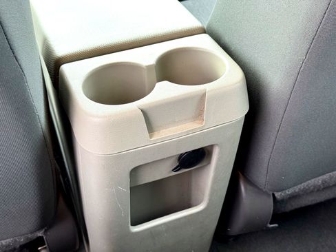 Used 2011 MAZDA Tribute i Sport image 20