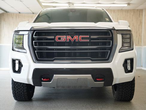Used 2021 GMC Yukon XL AT4 w/ Rear Media and Nav Package AWD/4WD image 3