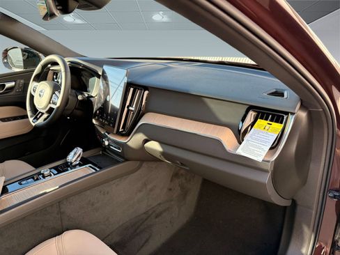 New 2026 Volvo XC60 B5 Core w/ Climate Package image 27