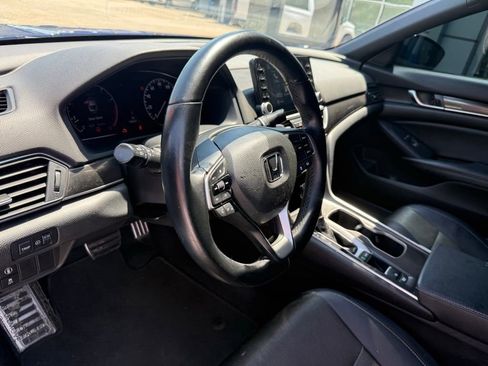 Used 2019 Honda Accord Sport image 5
