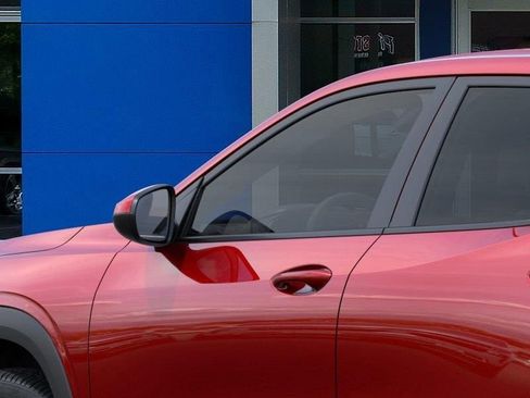 New 2026 Chevrolet Trax LS image 12