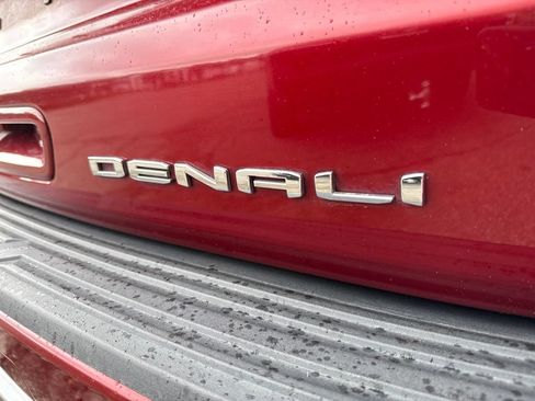 Used 2021 GMC Yukon Denali w/ Denali Ultimate Package AWD/4WD image 13