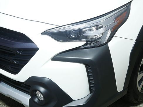 Used 2023 Subaru Outback Touring image 16