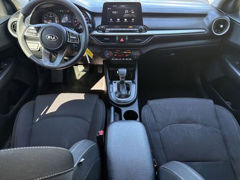 Used 2019 Kia Forte LXS image 31