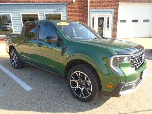 Used 2025 Ford Maverick Lariat AWD/4WD image 13