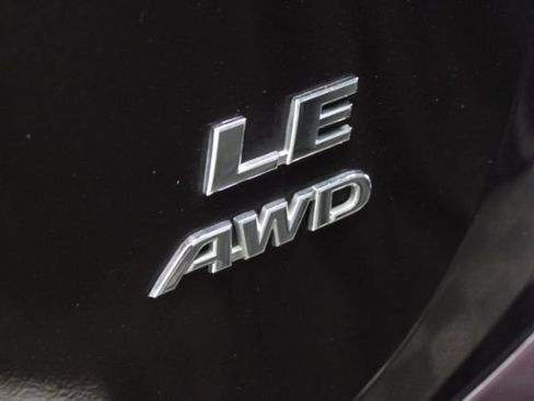 Used 2017 Toyota RAV4 LE w/ All Weather Liner Package AWD/4WD image 9