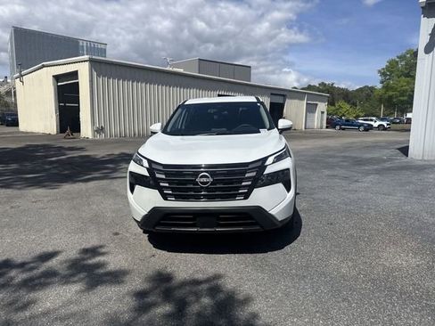 New 2026 Nissan Rogue SV FWD image 2
