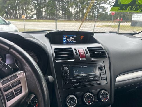 Used 2014 Subaru Forester 2.0XT Premium image 12