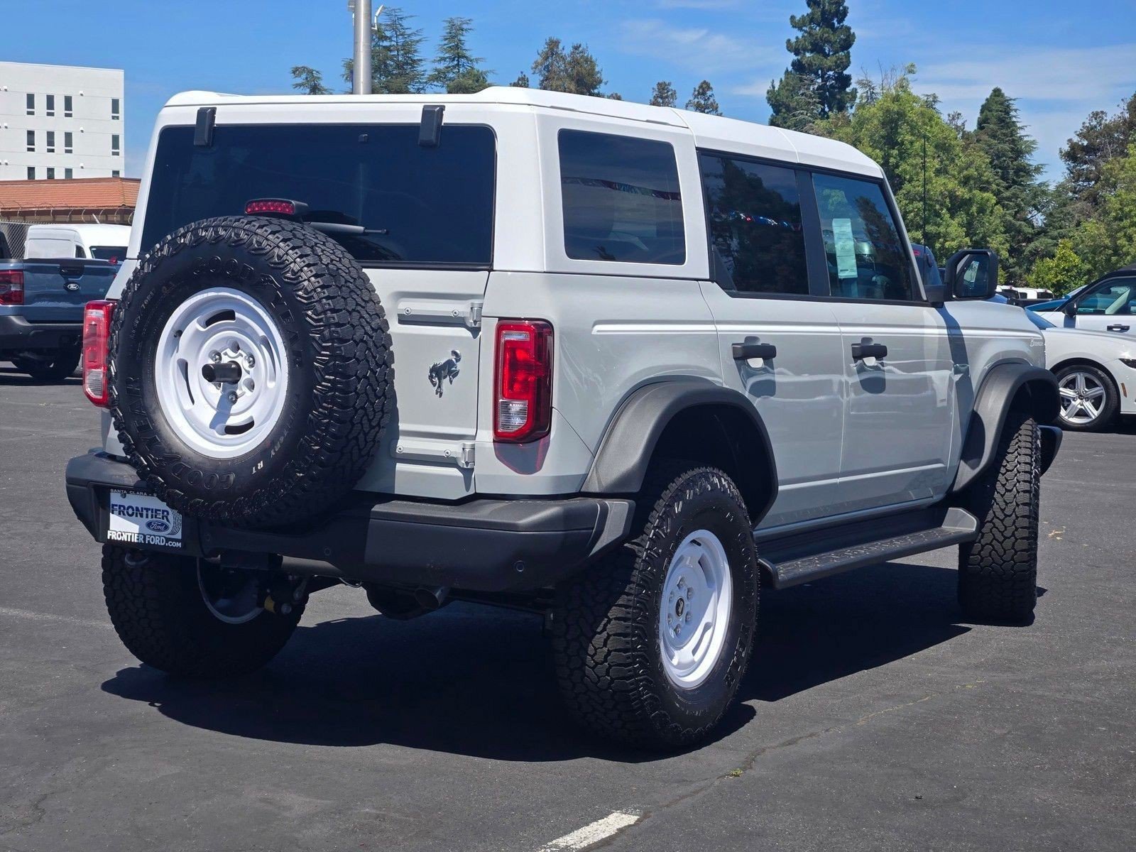 New 2026 Ford Bronco Heritage Edition AWD/4WD image 4