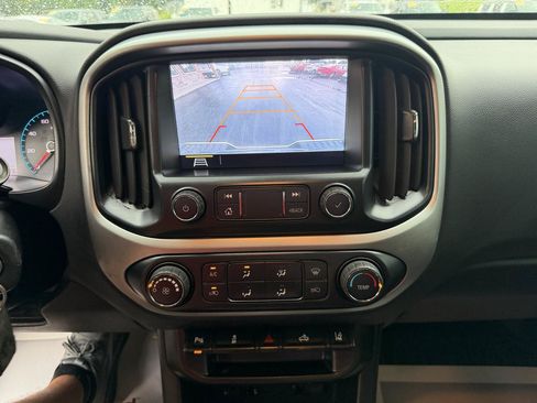 Used 2020 Chevrolet Colorado LT w/ Safety Package RWD image 29
