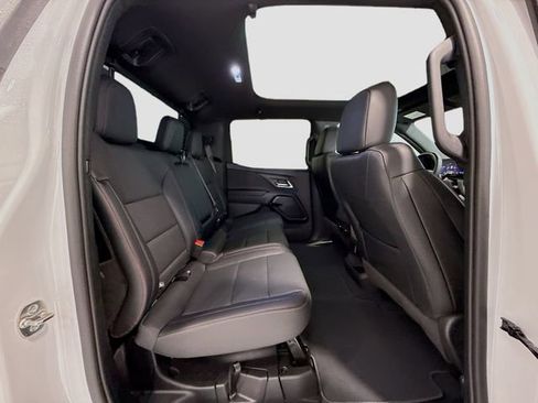 New 2025 Chevrolet Silverado EV RST AWD/4WD image 24