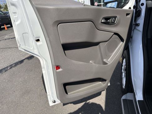 Used 2024 Ford Transit 250 Low Roof w/ Exterior Upgrade Package RWD image 10