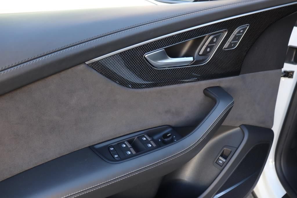 Used 2023 Audi SQ8 Prestige AWD/4WD image 37