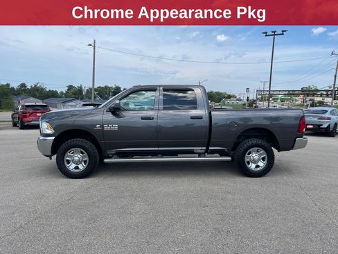 Used 2017 RAM 3500 Tradesman w/ Chrome Appearance Group AWD/4WD image 2