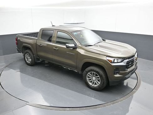 Used 2024 Chevrolet Colorado LT w/ LT Convenience Package image 47