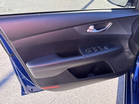 Used 2020 Kia Forte LXS image 17