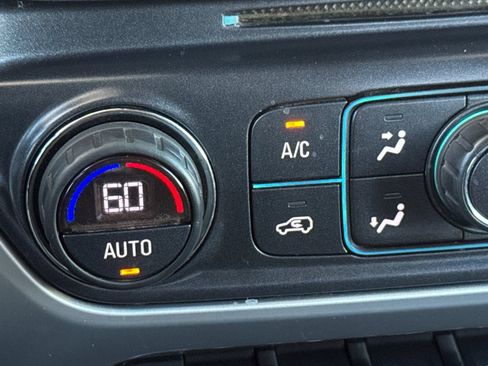 Used 2018 GMC Sierra 1500 SLT AWD/4WD image 27