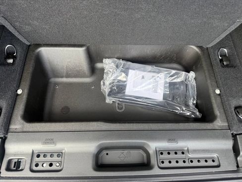 Used 2025 Jeep Wrangler Unlimited Sahara w/ Safety Group AWD/4WD image 46