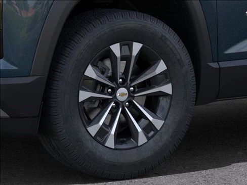 New 2025 Chevrolet Equinox LT w/ Convenience Package II image 9