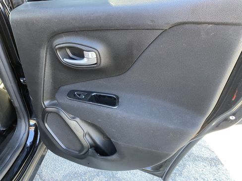 Used 2020 Jeep Renegade Sport AWD/4WD image 19