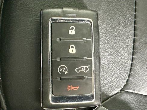 Used 2023 Jeep Grand Cherokee L Limited w/ Black Appearance Package image 18