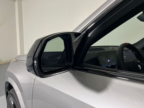 Used 2026 BMW X1 M35i w/ Technology Package AWD/4WD image 23