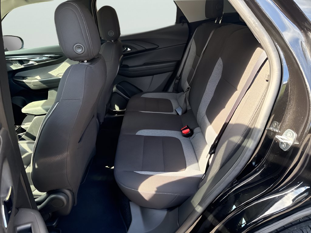 Used 2024 Chevrolet TrailBlazer LT FWD image 9