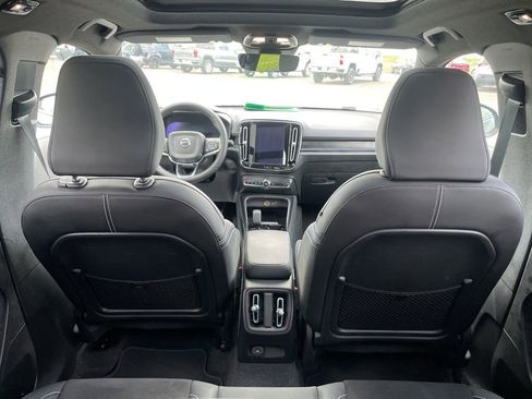 Used 2023 Volvo XC40 Recharge Plus AWD/4WD image 15
