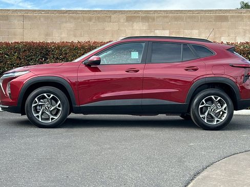 Certified 2025 Chevrolet Trax LT image 7