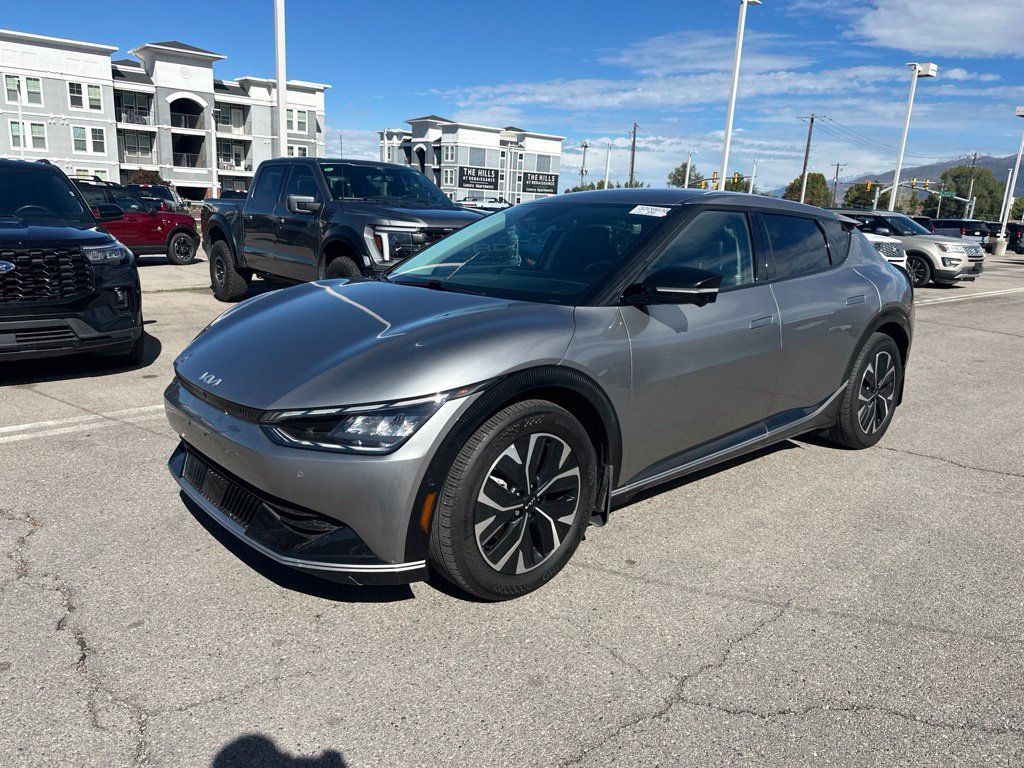 Used 2023 Kia EV6 Wind w/ Wind Technology Package AWD/4WD image 6