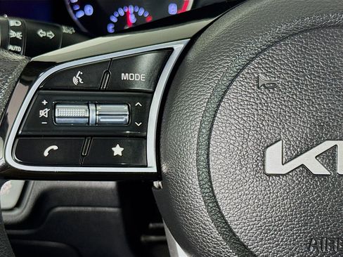 Used 2023 Kia Forte LXS FWD image 13