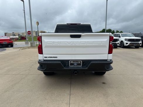 Used 2020 Chevrolet Silverado 1500 LT Trail Boss image 4