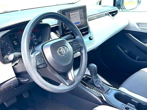 Used 2024 Toyota Corolla LE FWD image 12