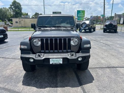 Used 2018 Jeep Wrangler Unlimited Sport S AWD/4WD image 8