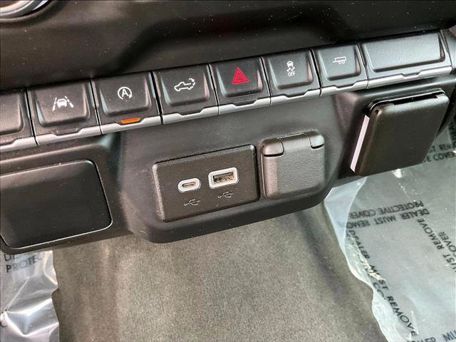 Used 2022 Chevrolet Silverado 1500 Custom RWD image 25
