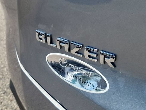 Used 2025 Chevrolet Blazer LT FWD image 7