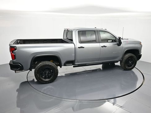 New 2026 Chevrolet Silverado 2500 ZR2 AWD/4WD image 36