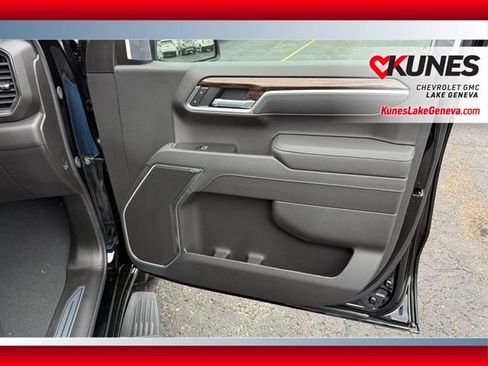 New 2026 GMC Sierra 1500 SLE w/ Preferred Package AWD/4WD image 22