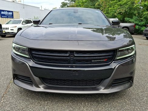 Used 2022 Dodge Charger SXT w/ Blacktop Package RWD image 8