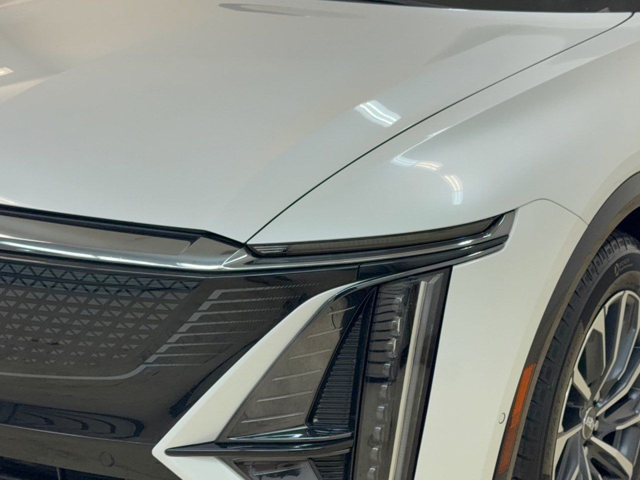 Used 2024 Cadillac Lyriq Sport RWD image 12