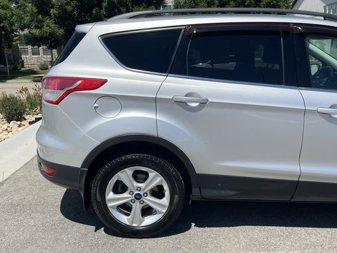 Used 2016 Ford Escape SE w/ Equipment Group 201A AWD/4WD image 6