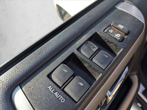 Used 2019 Toyota 4Runner SR5 Premium image 8