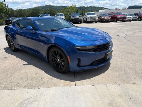 Used 2019 Chevrolet Camaro LS RWD image 7