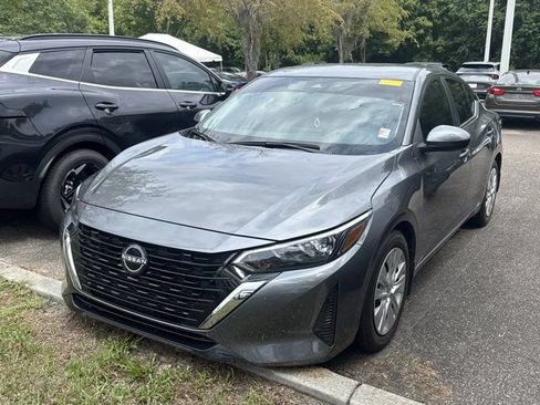 Used 2025 Nissan Sentra S FWD image 3