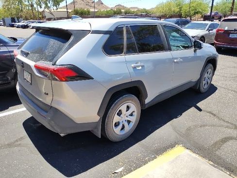 Used 2024 Toyota RAV4 LE FWD image 12